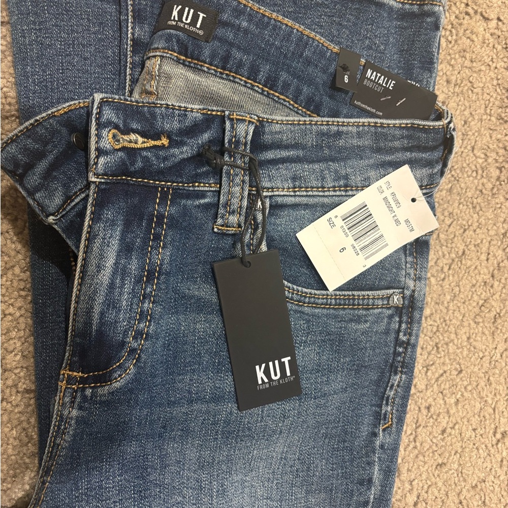 Kut from the Kloth Blue Straight Leg Jeans -NWT-size 6